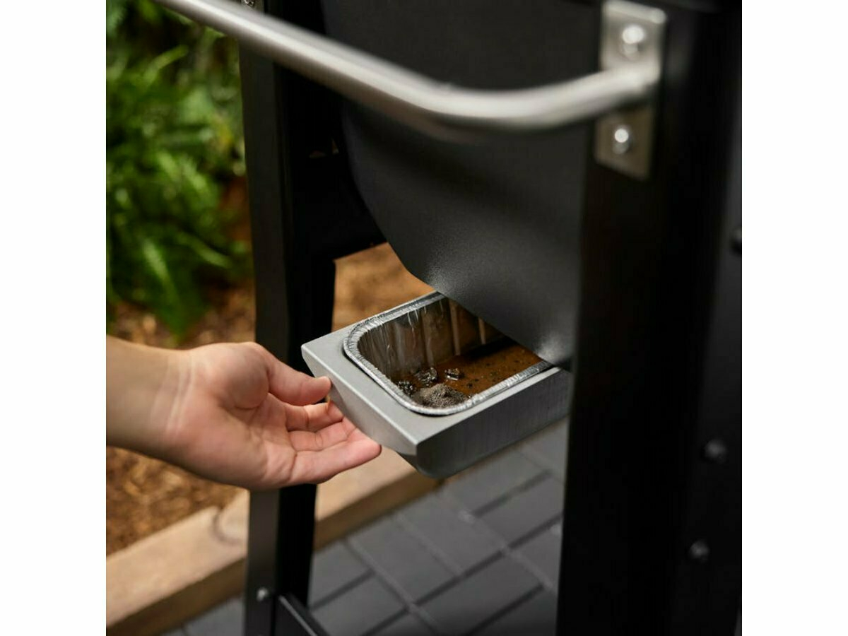 Weber Smoque pellet barbecue
