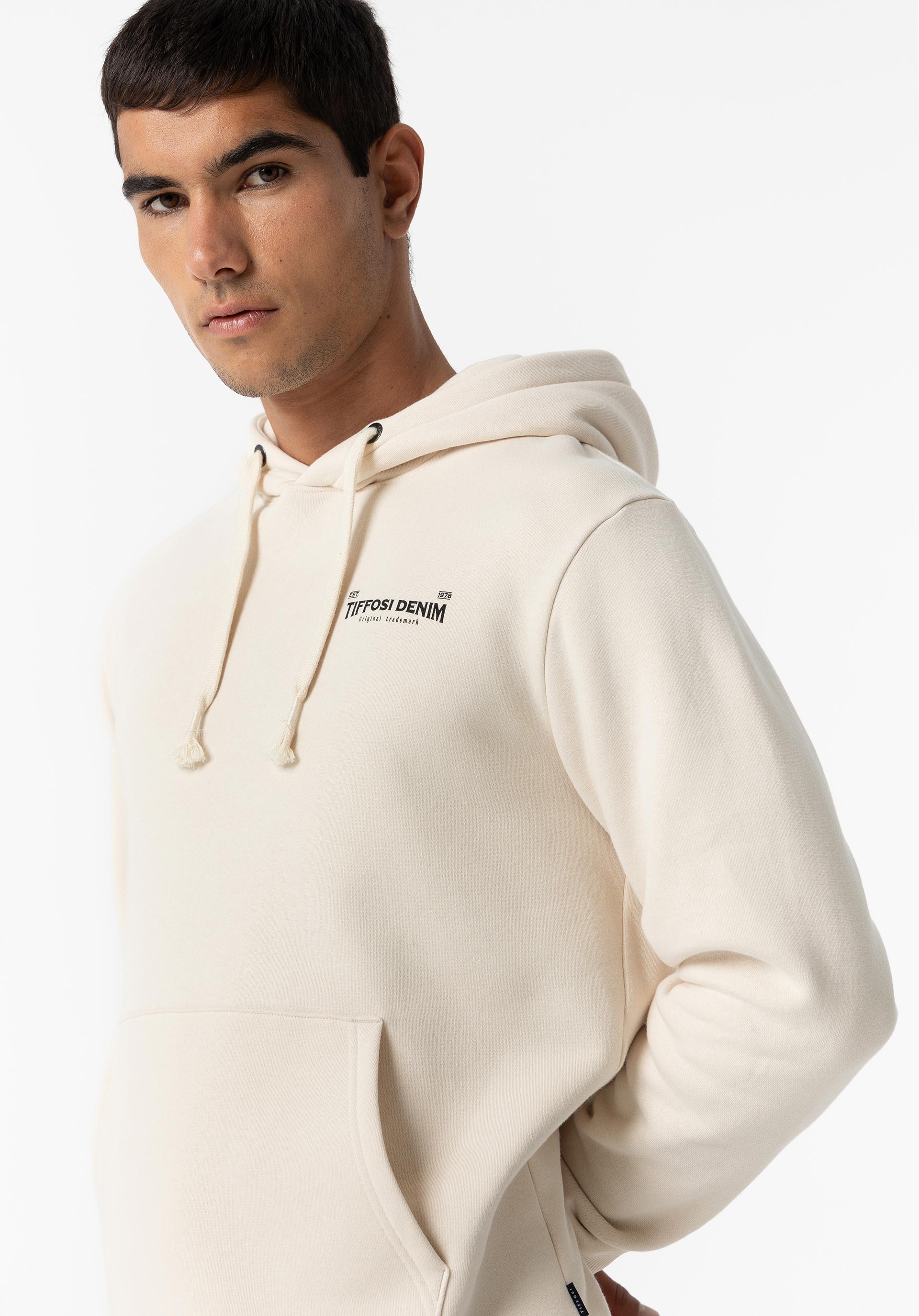 Hoodie com Estampado nas Costas