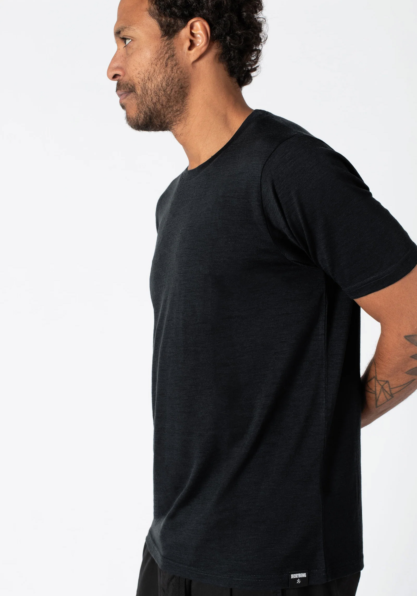 Jeckybeng The Merino Tee Unisex Deep Black