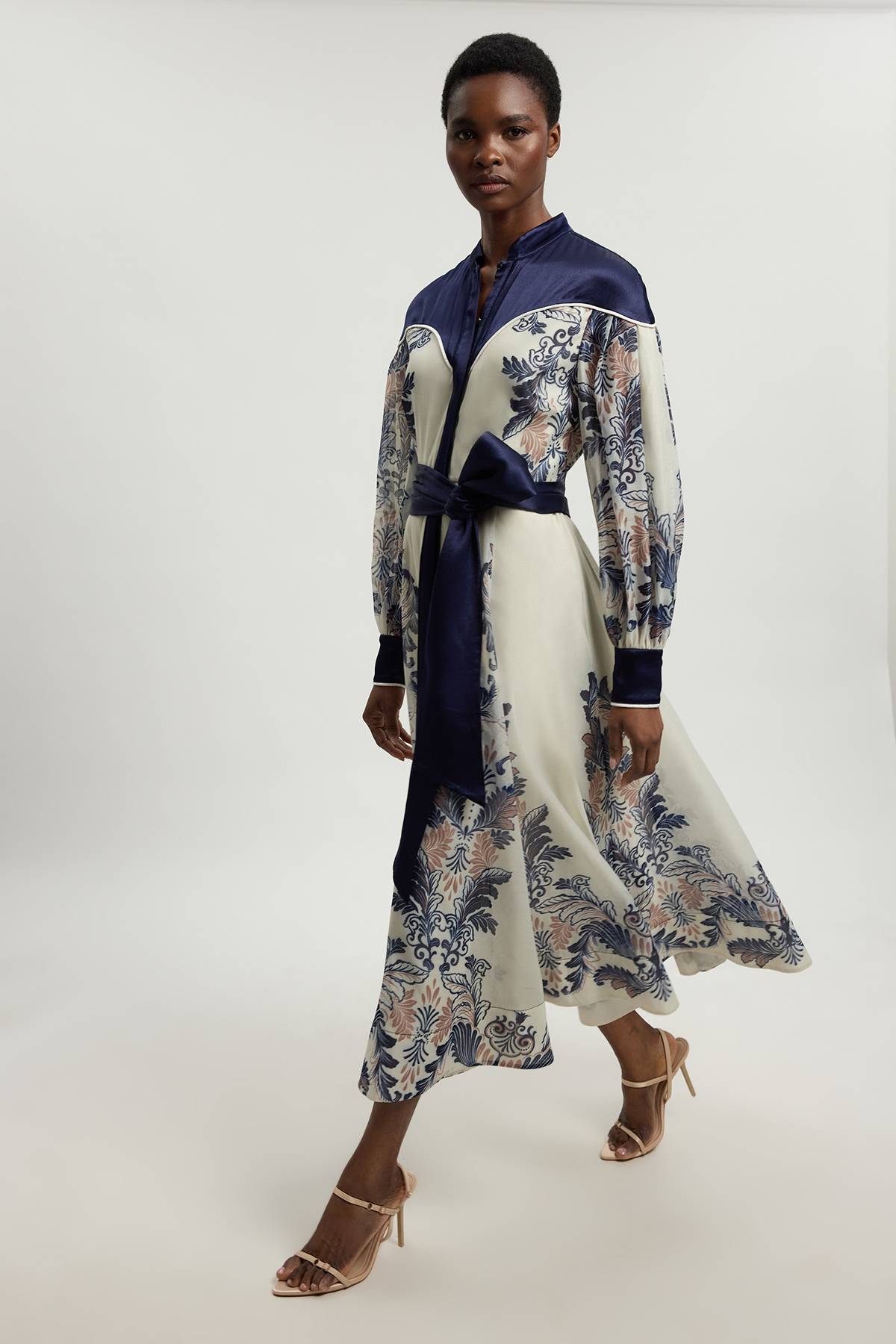 KarenMillen Robe Longue Petite À Imprimé Foulard En Mélange D'organdi Et Satin
