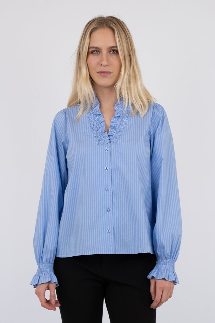 Neo Noir  Brielle Stripe skjorte - Light Blue
