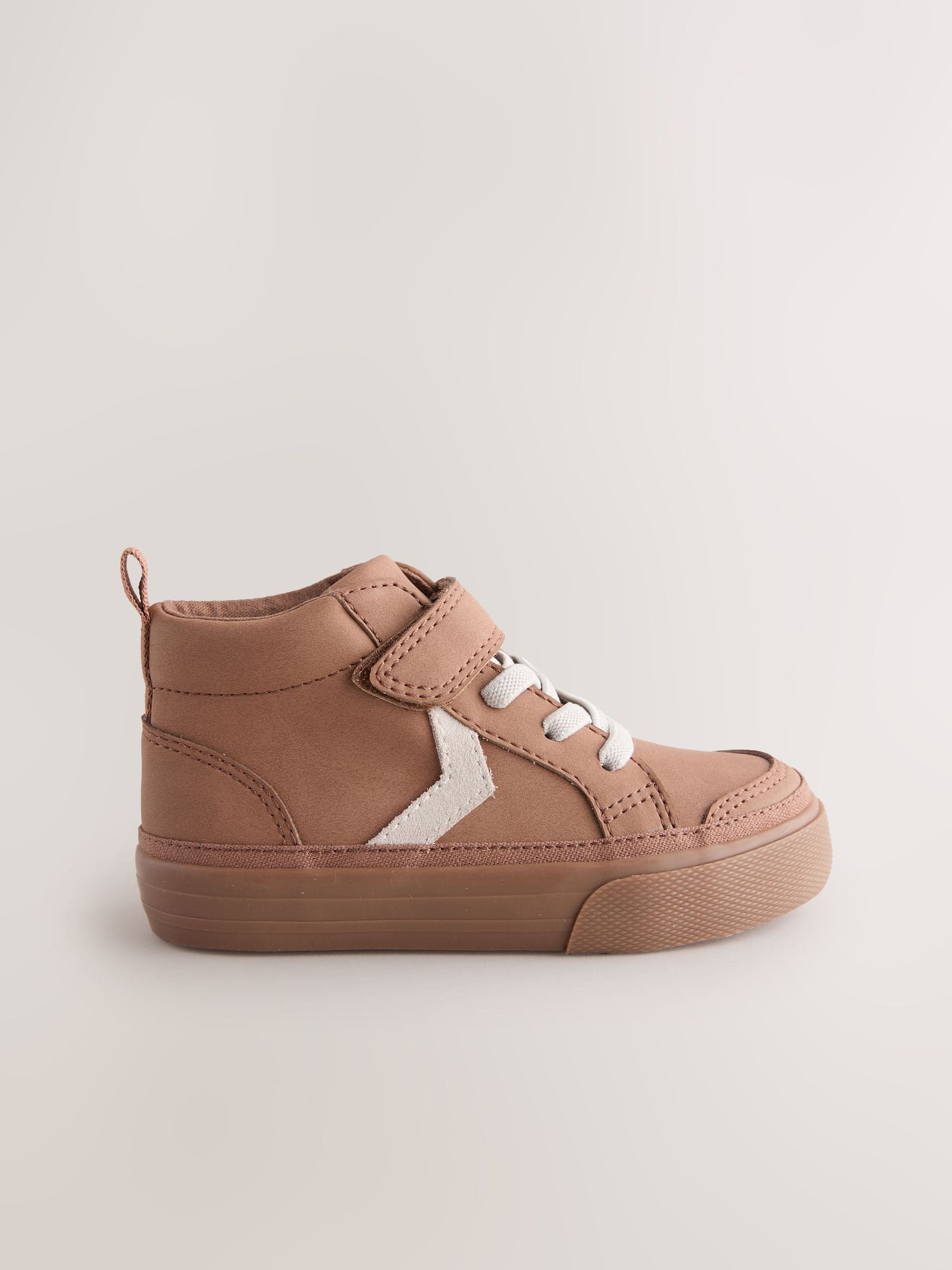 Lichtbruin - Schoenen met klittenbandsluiting, elastische veters en zigzagdetail
