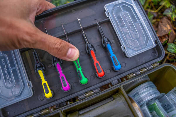 Boîte à accessoires Korum Roving Blox Fully Loaded Tacklebox (Avec 5 outils pour montage)