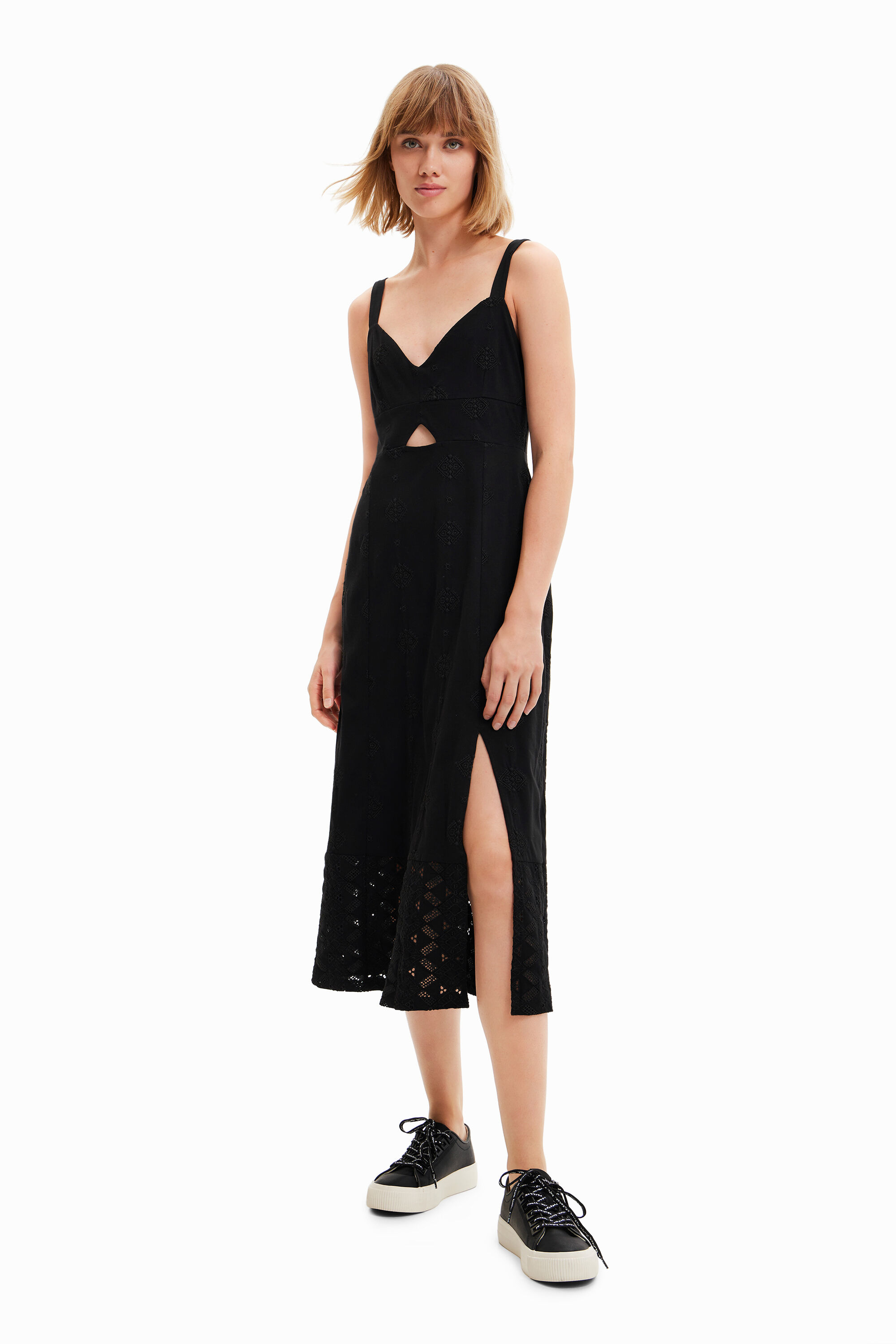 Robe midi broderies