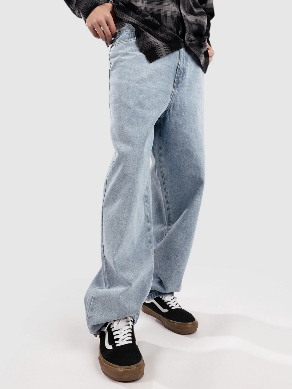 Urban Classics Heavy Ounce Baggy Jeans new lightblue washed