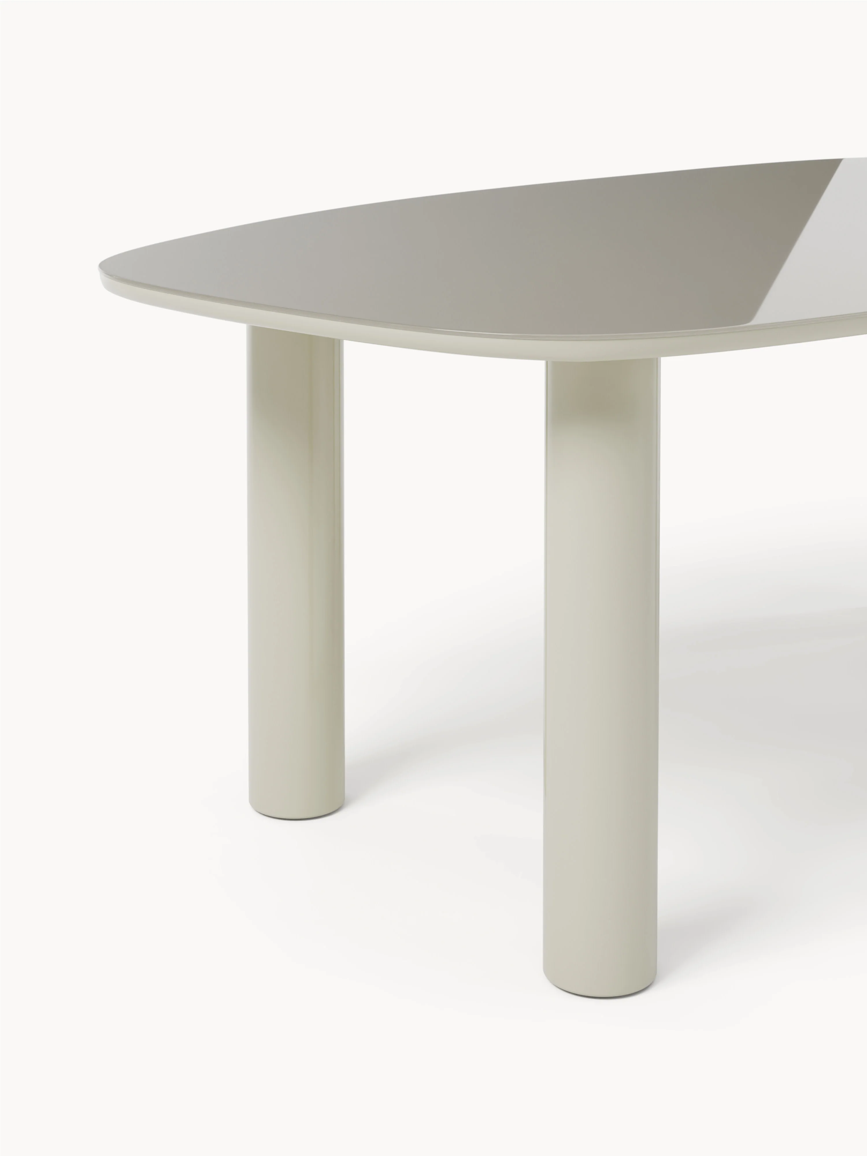 Organische eettafel Beni met glazen tafelblad 2