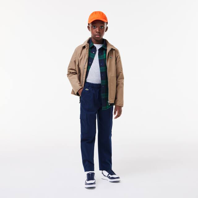 Pantalon cargo en gabardine légère de coton Pantalons & Shorts - Bleu - Lacoste - Garçon