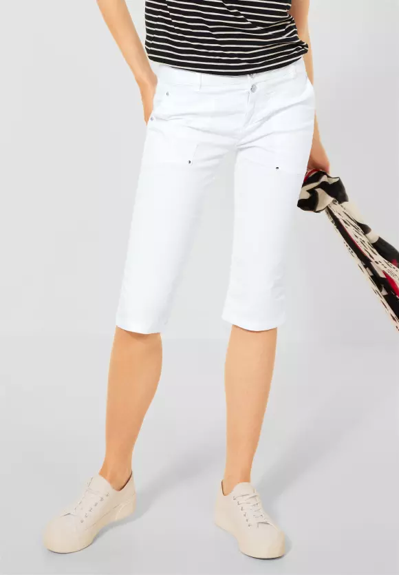 Casual Fit Bermuda - White