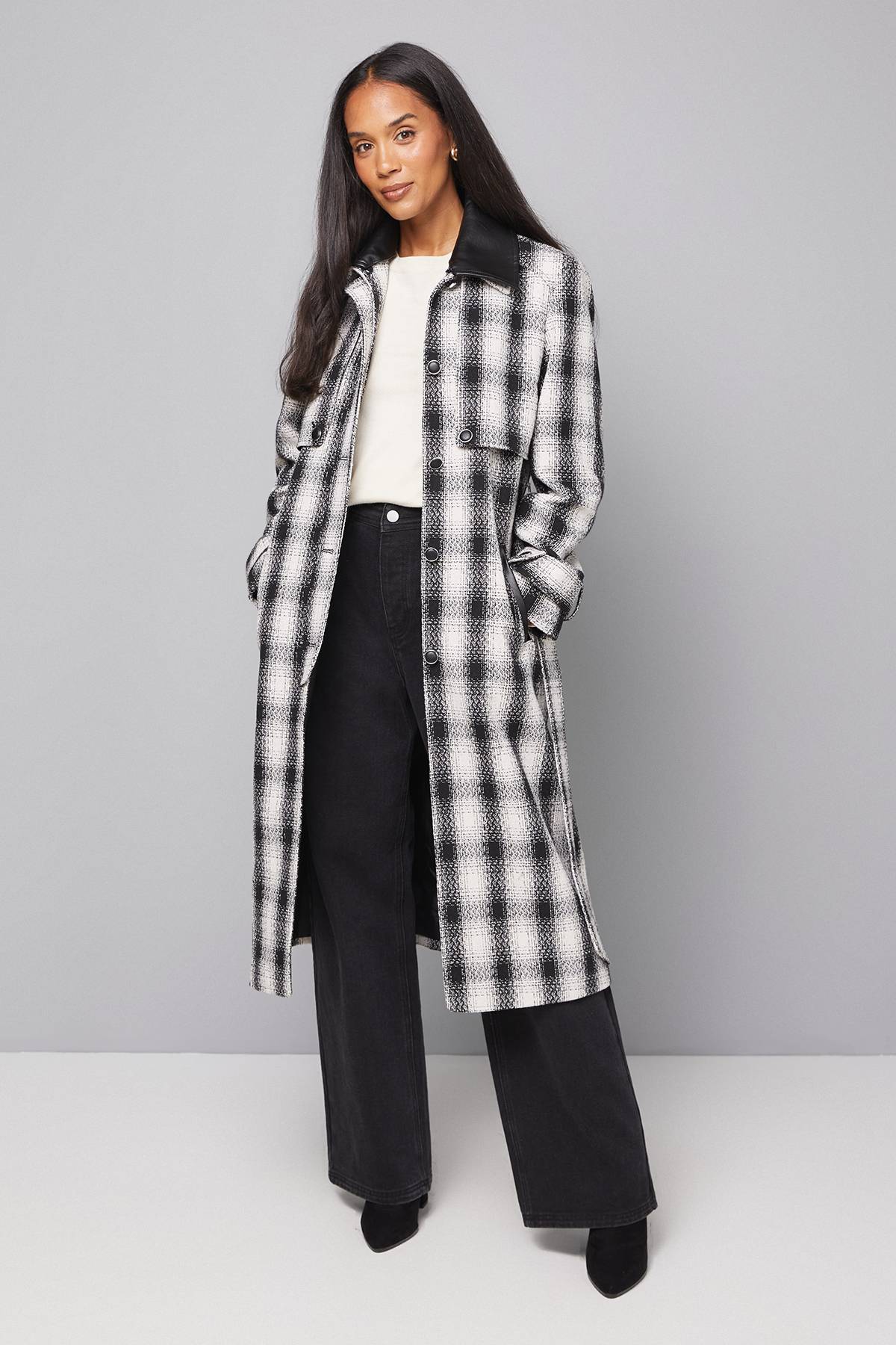 Wallis Trench-coat à Carreaux avec Col Contrastant