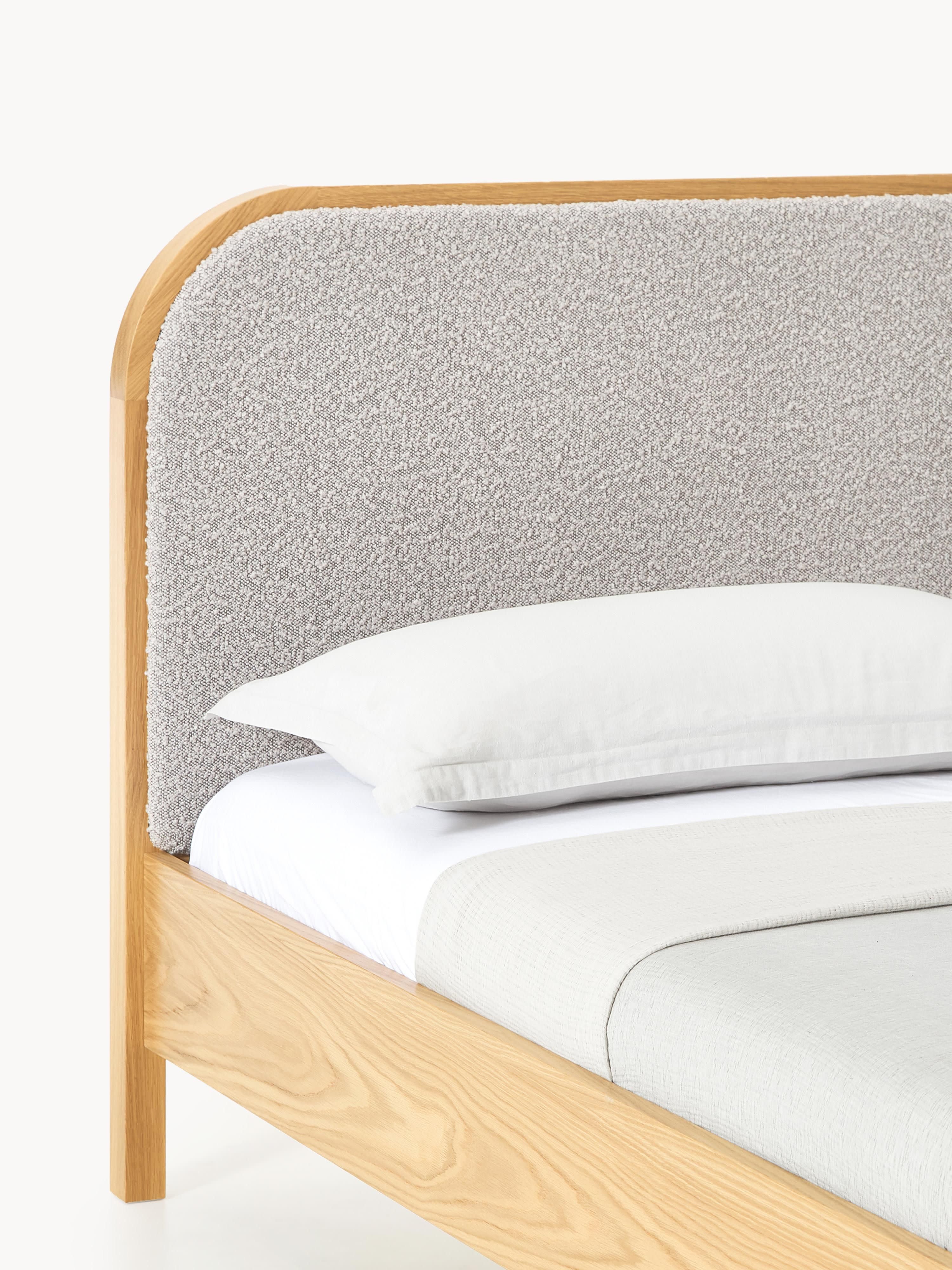 Houten bed Jones met hoofdeinde van bouclé