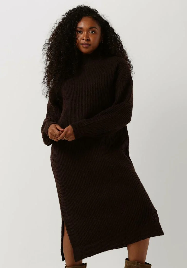 MINIMUM bruine minimum midi jurk pippalika