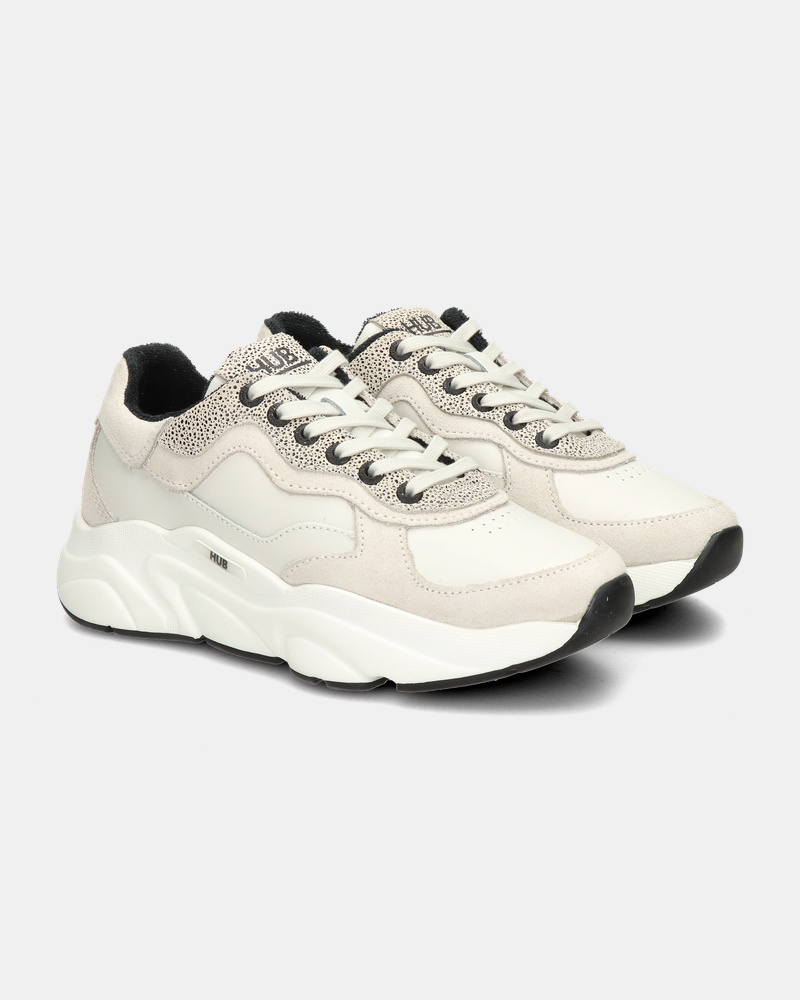 Hub Dad Sneakers  - ecru
