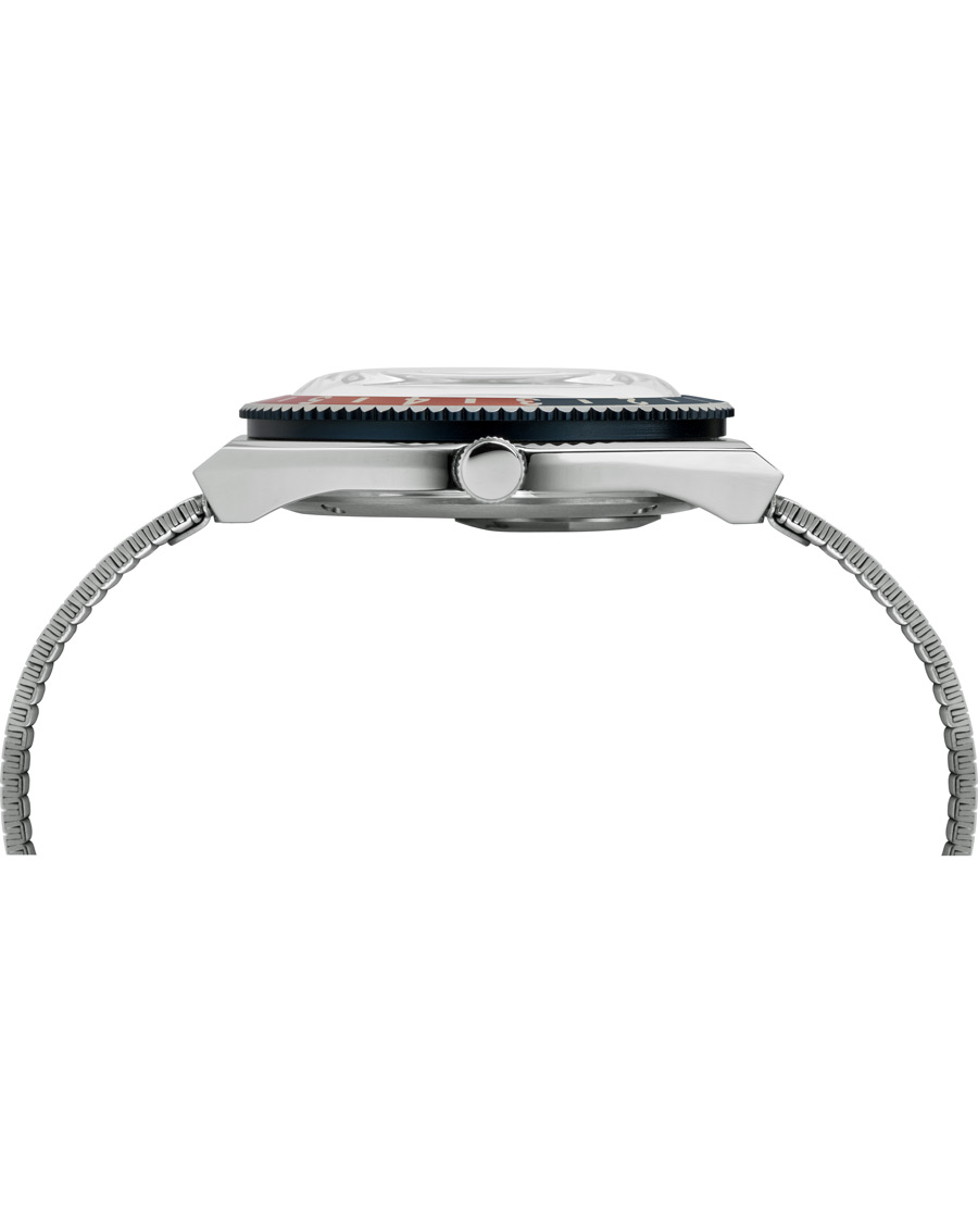 Timex Q Reissue 1979 Silver/Blue Dial
