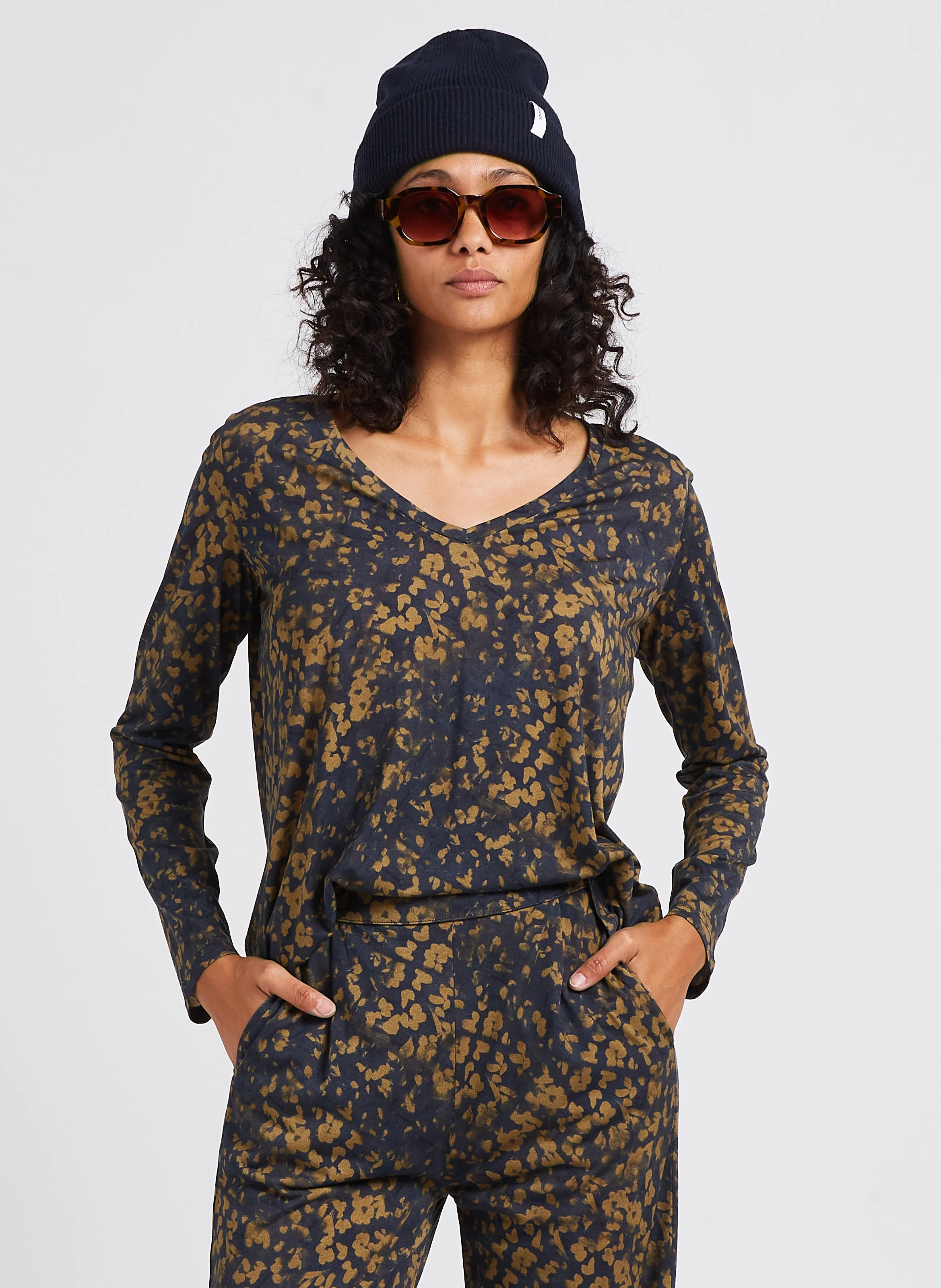 Top col V ample à imprimé| Bleu