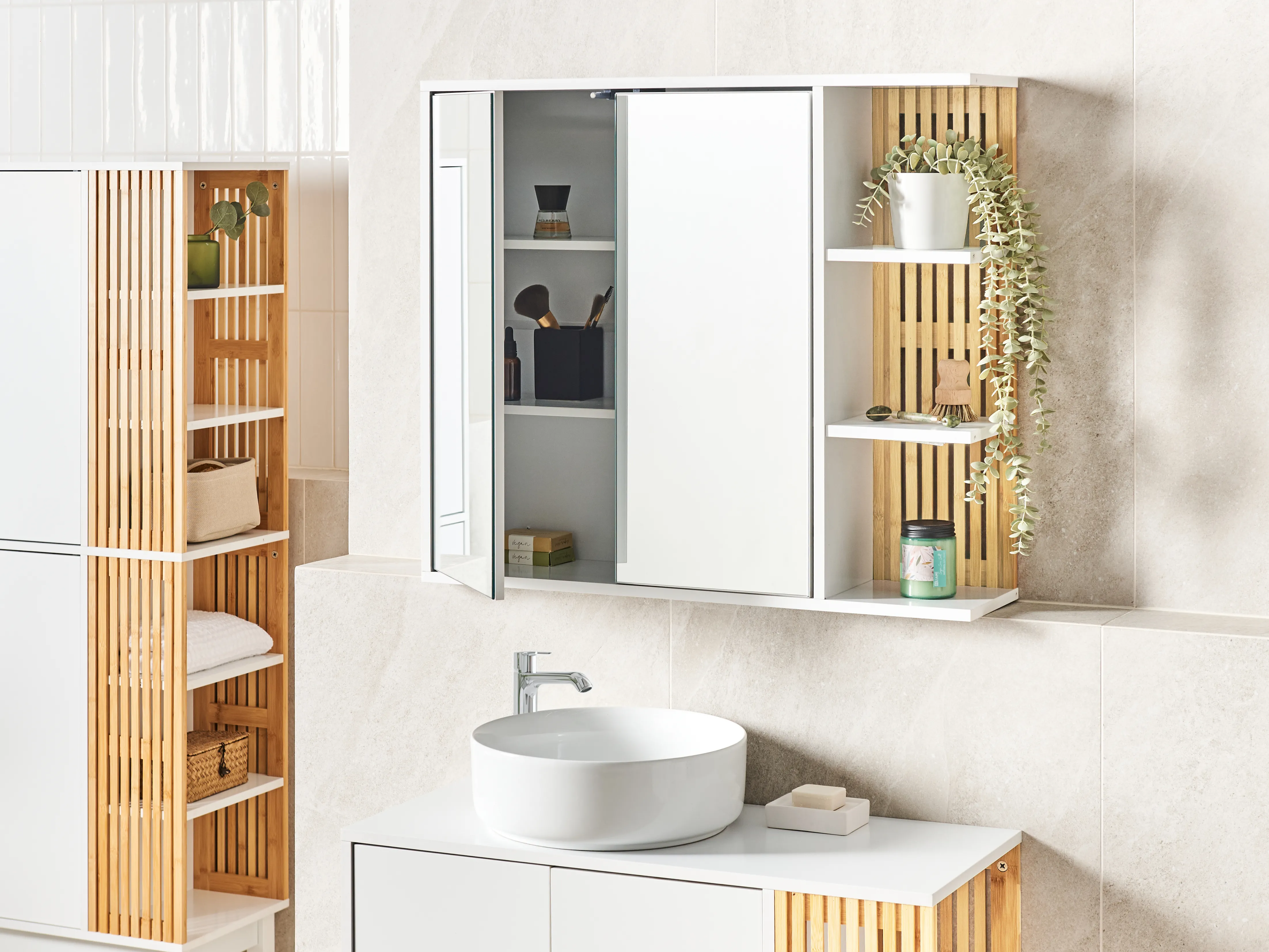 Badkamer wandkast met spiegel NUBES 80 cm 70 cm Wit