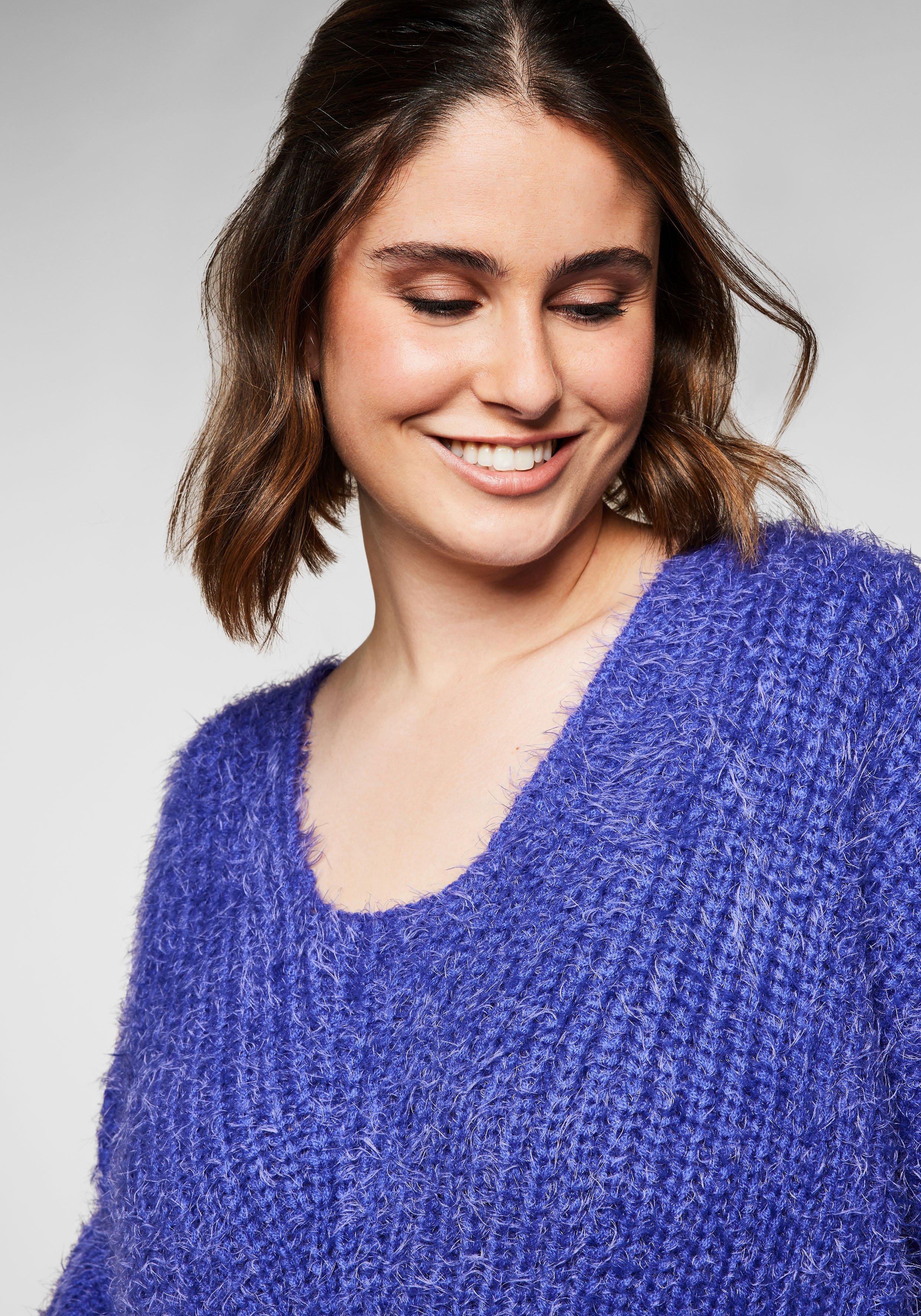 Pullover mit abnehmbarem Loopschal