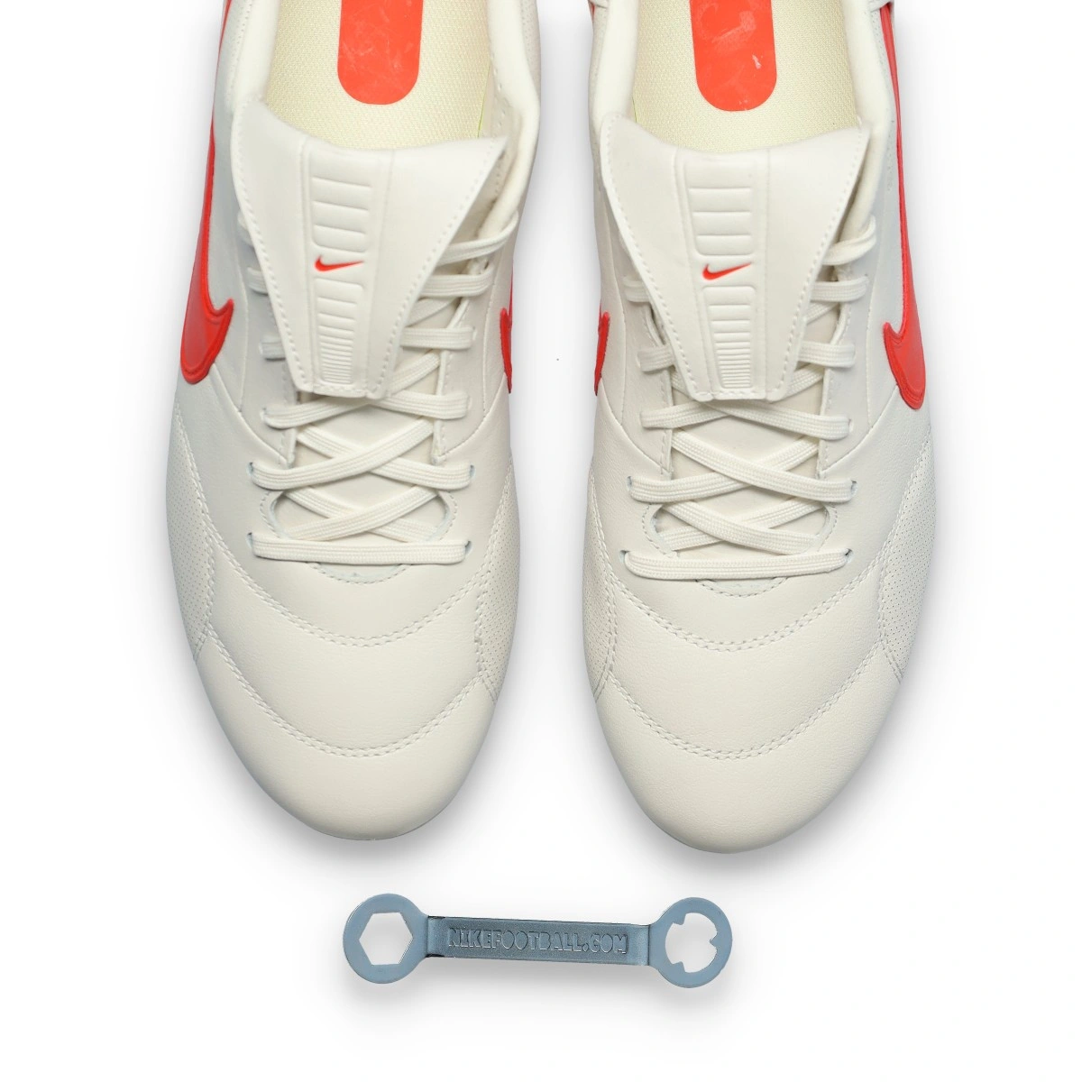 Chuteira Nike Premier III SG-Pro Anti-Clog