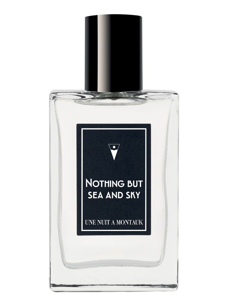 UNE NUIT NOMADE Nothing but Sea and Sky