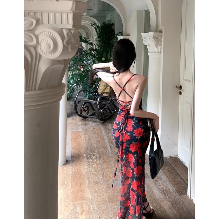 Flowerisque - Maxi-jurk met spaghettibandjes, bloemenprint en strikbandjes op de rug