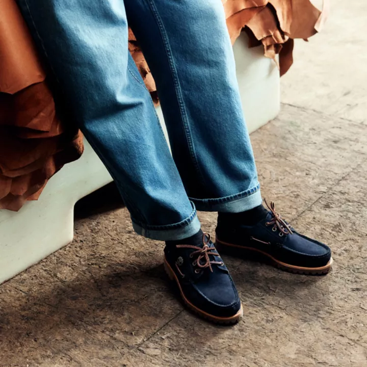 Chaussure bateau à trois œillets cousue main Timberland C.F. Stead Indigo Suede pour homme en bleu foncé