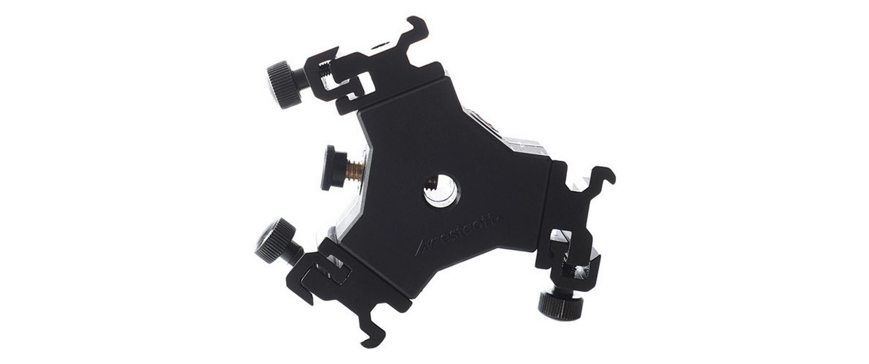 Adapter The Triple Threat<br>Hochwertige Halterung für die Montage von drei Blitzgeräten