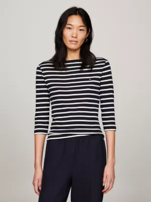 Camiseta Slim Fit com Decote Canoa
