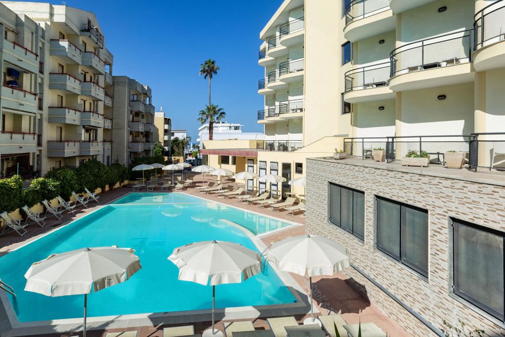 Fly & Go Rina Hotel Logies en ontbijt - Hotel