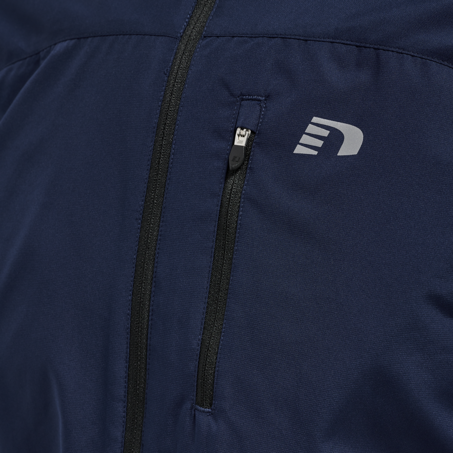 MEN'S CORE JACKET