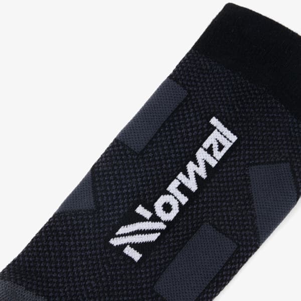 Chaussette running NNORMAL RACE SOCK BLACK