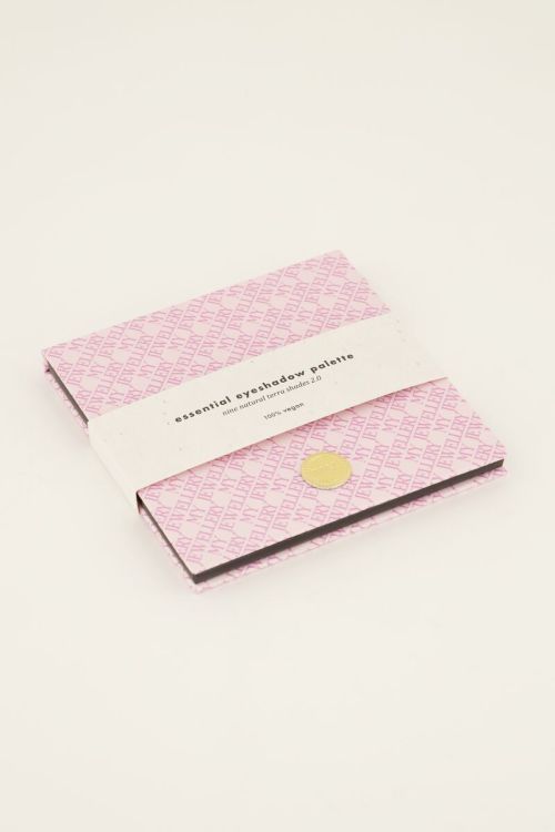 Essential eyeshadow palette
