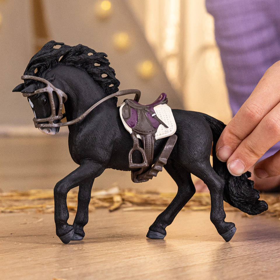 schleich HORSE CLUB Pura Raza Española hengst met accessoires 42707