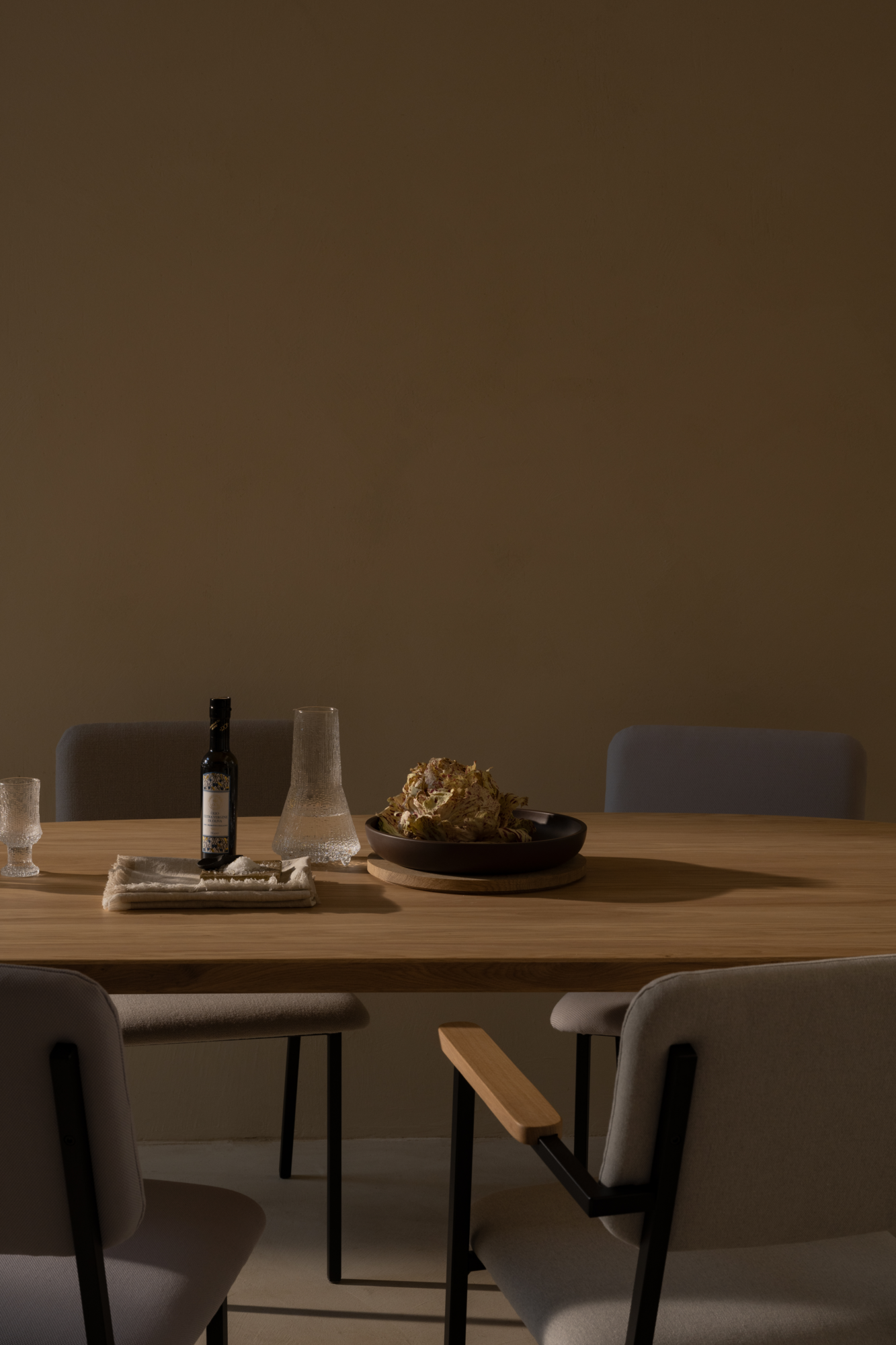 Studio HENK tafel Slim Co Blob, zwart frame - Smart Collectie 240 x 100 cm | Eikenhout | Verjongde rand | Frame Zwart