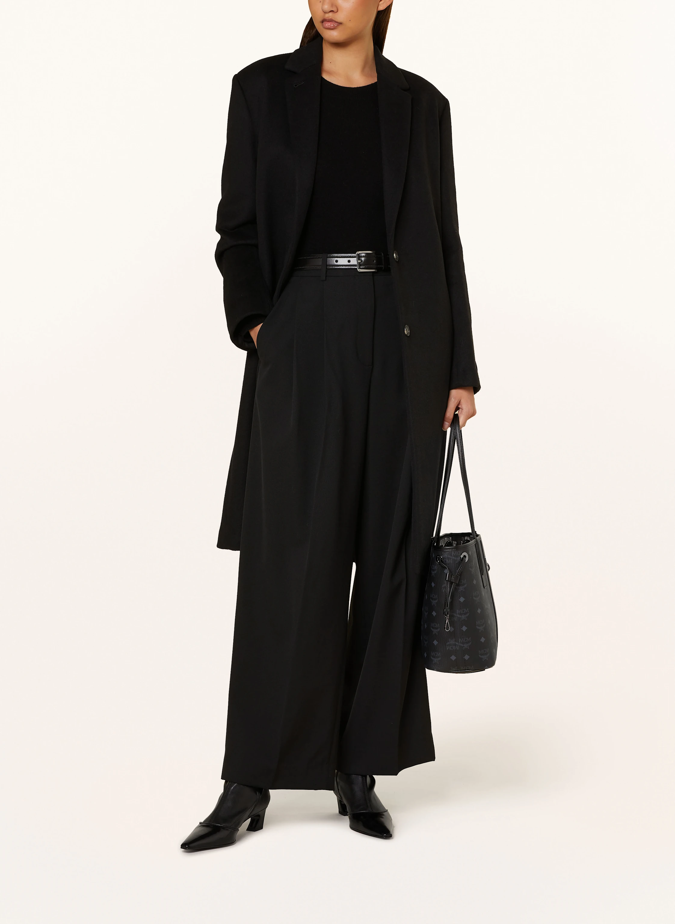 MCM Shopper LIZ SMALL zum Wenden mit Pouch