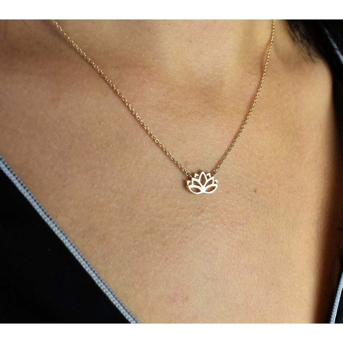 Collier fleur de lotus Plaqué OR 750 3 microns