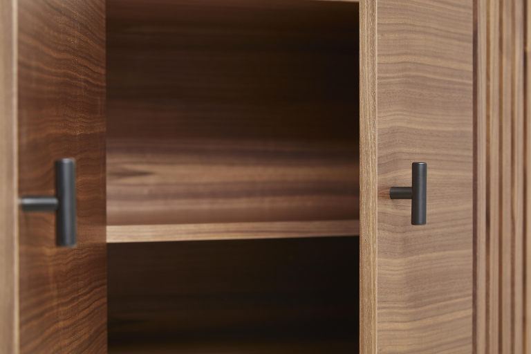 Woud Array low dressoir 150 black painted oak
