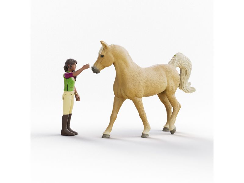 Schleich Spielfigurenset Horse Club Sarah & Mystery Figurenset fördert kreatives Spielen