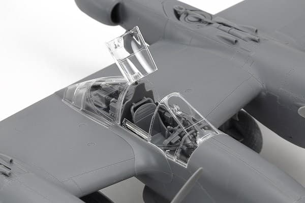 Tamiya 1/48 Lockheed® P-38®J Lightning® i 1:48
