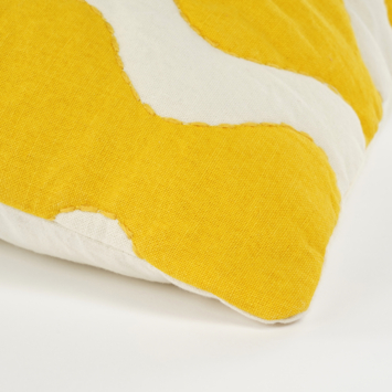 Kussen geel scallopes - l55xb35xh10cm