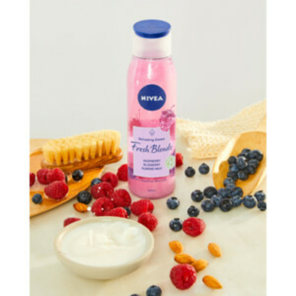 6x Nivea Fresh Blends Douchegel Fresh Blends Raspberry300 ml