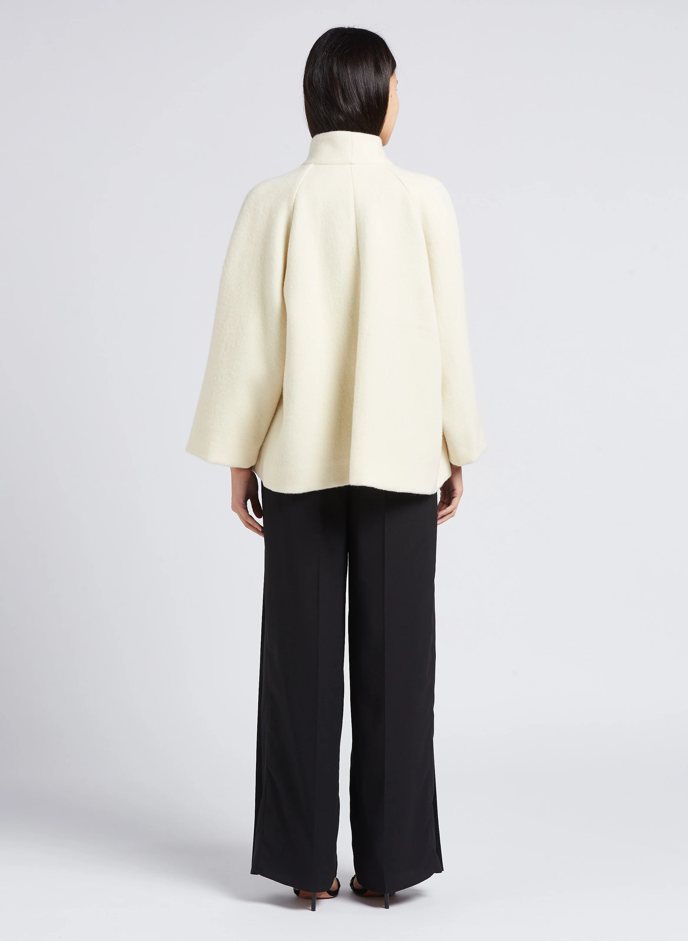 HINI - Cape droite col châle en laine | Beige