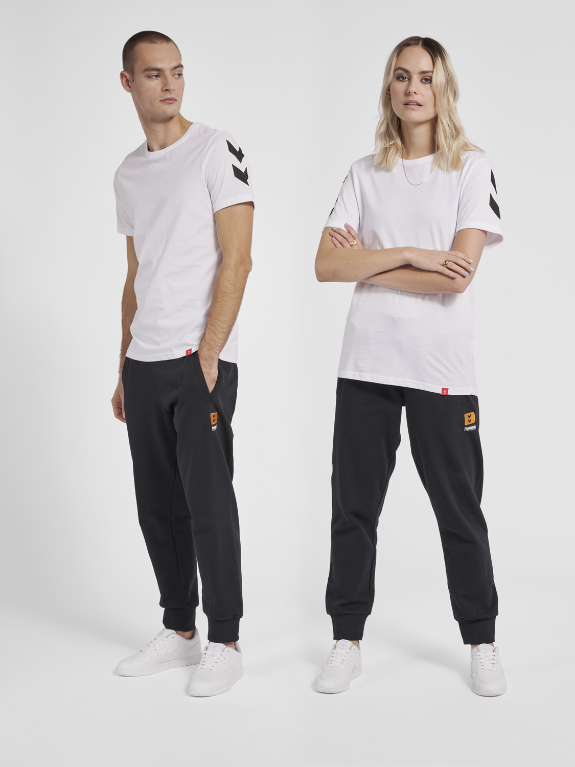 hmlLEGACY CHEVRON T-SHIRT