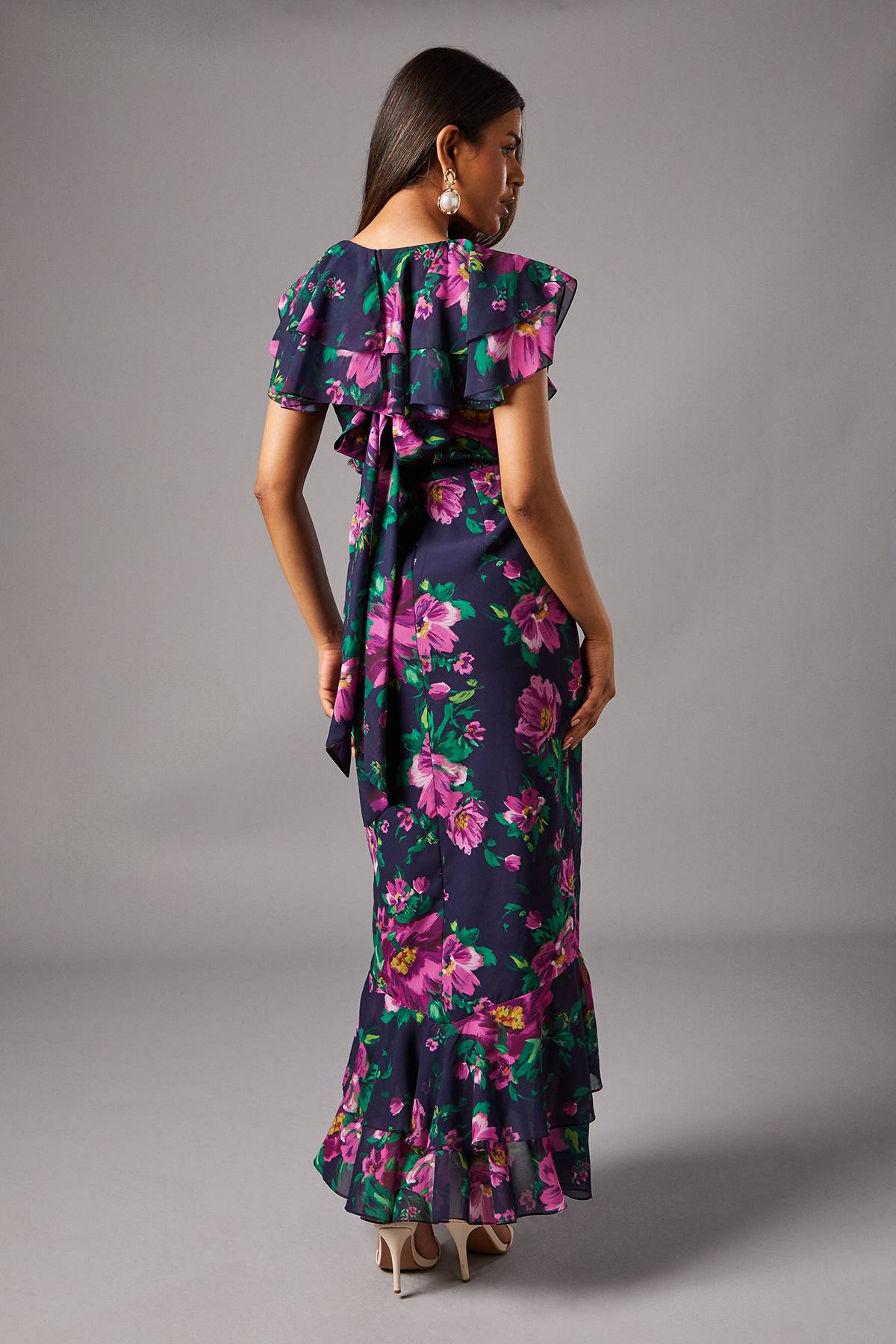Coast Robe Maxi en Mousseline à Manches Courtes avec Volants - Taille Petite