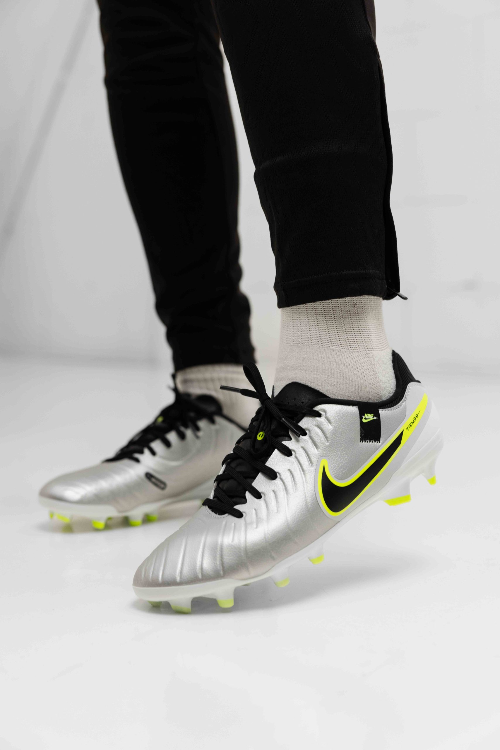Nike Tiempo Legend 10 Academy FG/MG Voetbalschoenen Senior Grijs
