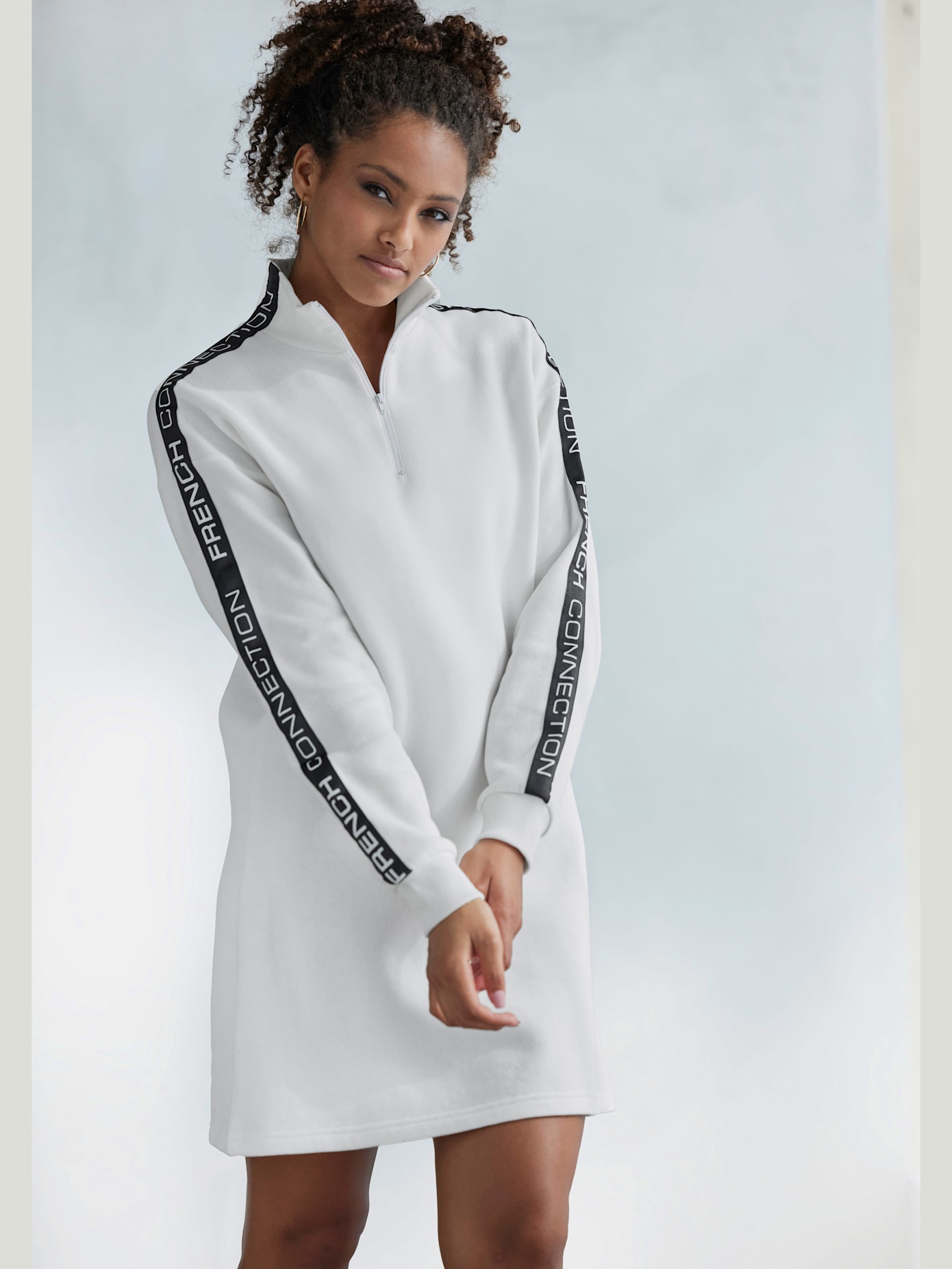Robe en matière sweat robe sweat à la coupe évasée