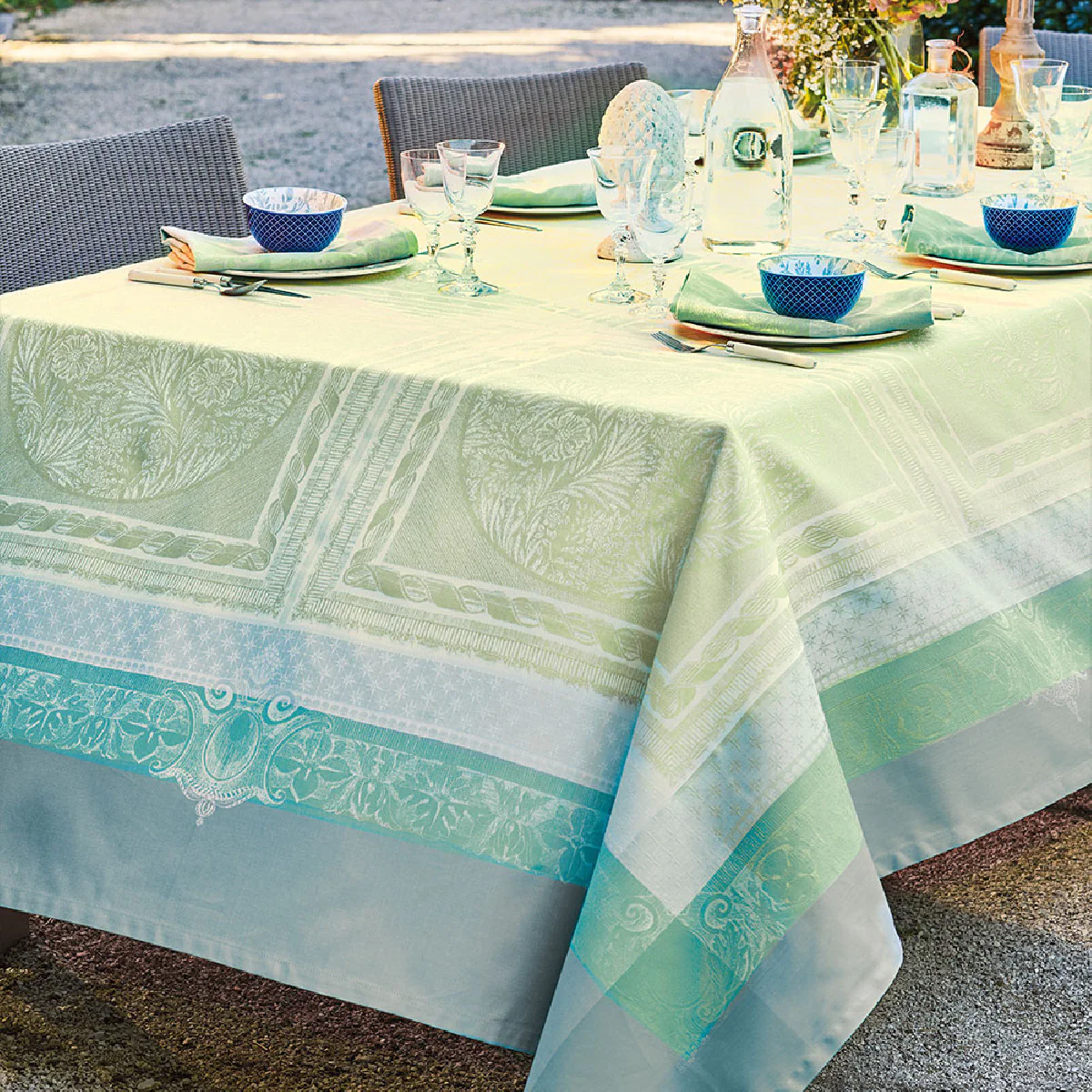 Nappe antitache déperlant pur coton vert 174X254 Garnier Thiebaut