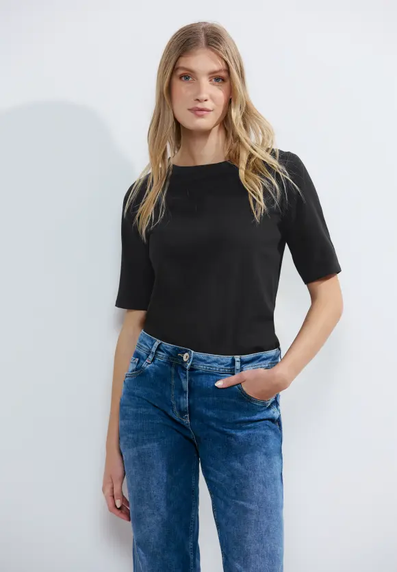 Basic T-Shirt - Black