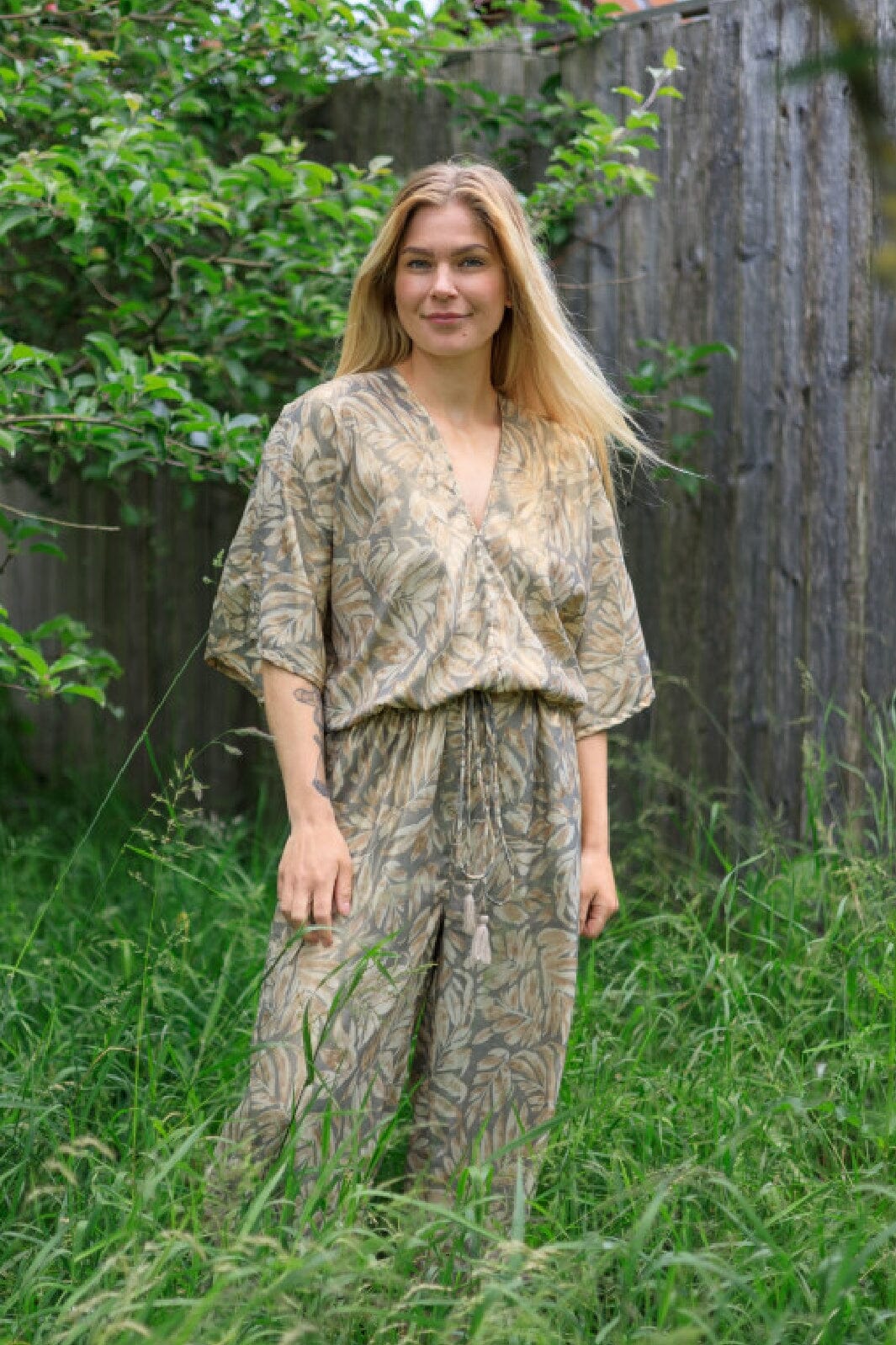 Black Colour Bcluna Double V-Neck Jumpsuit golden sand