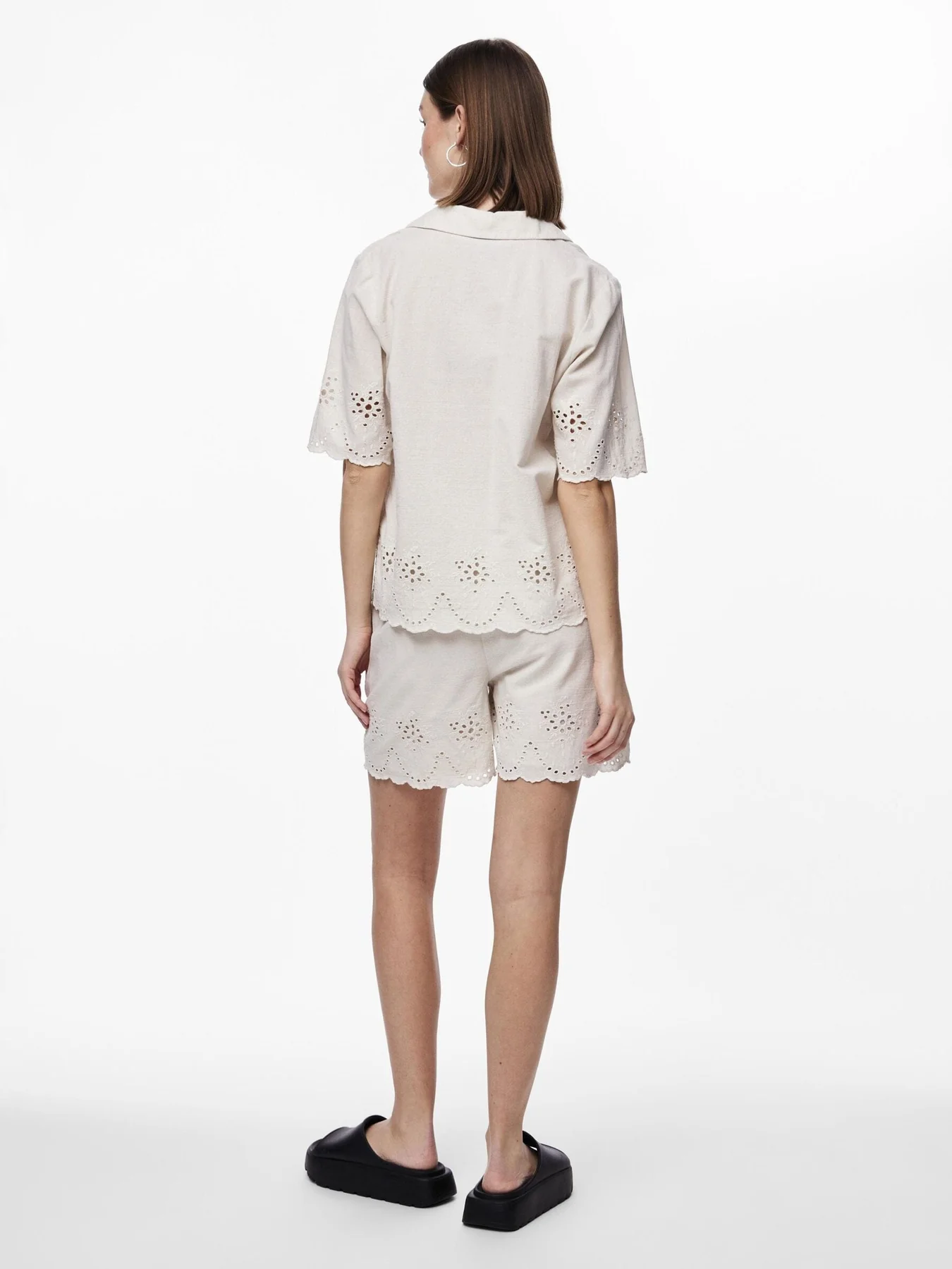 Pieces Pcalmina Ss Embroidery Shirt 4486676 birch