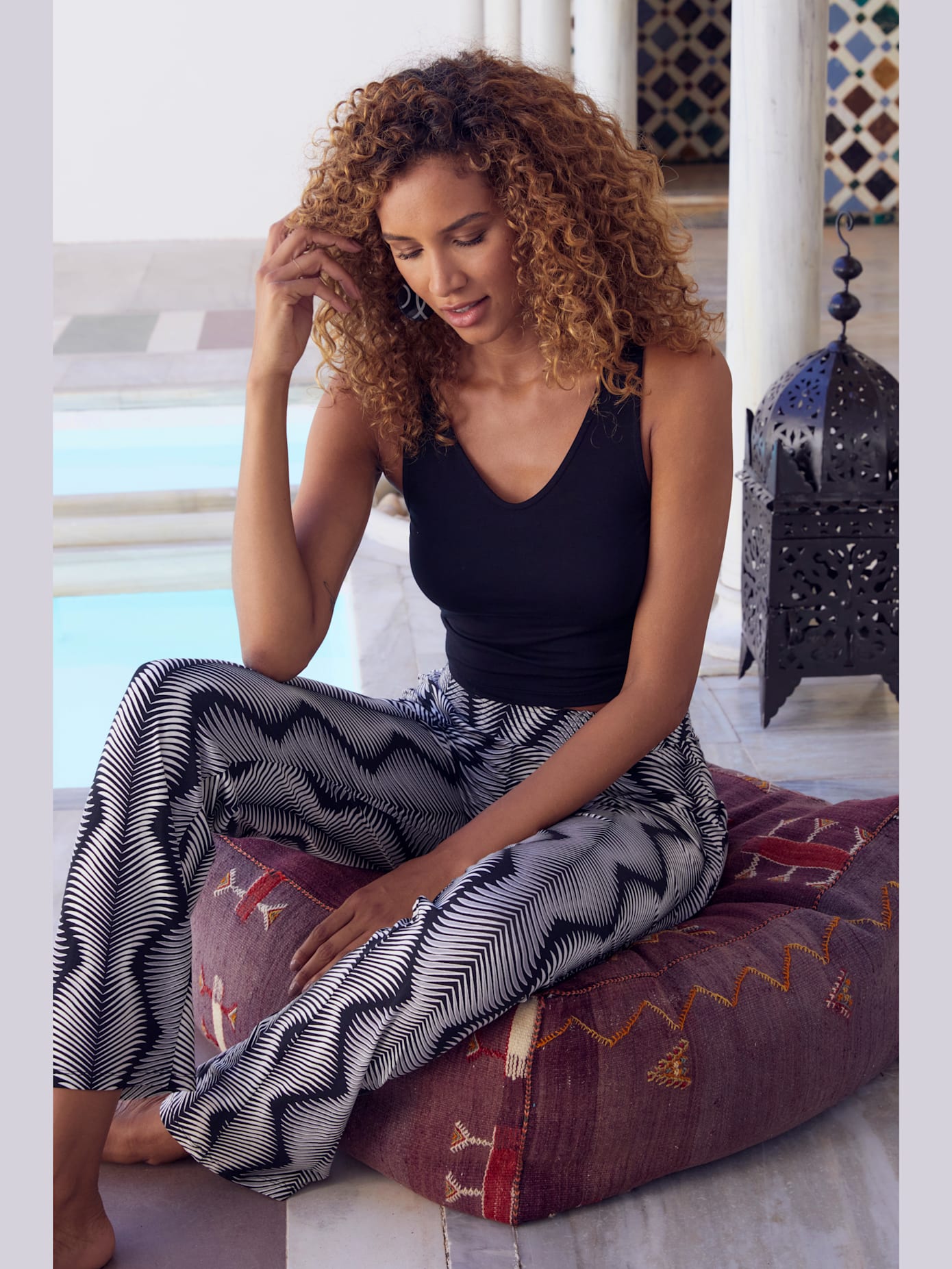 Bas de pyjama pantalon large avec imprimé palmiers graphique