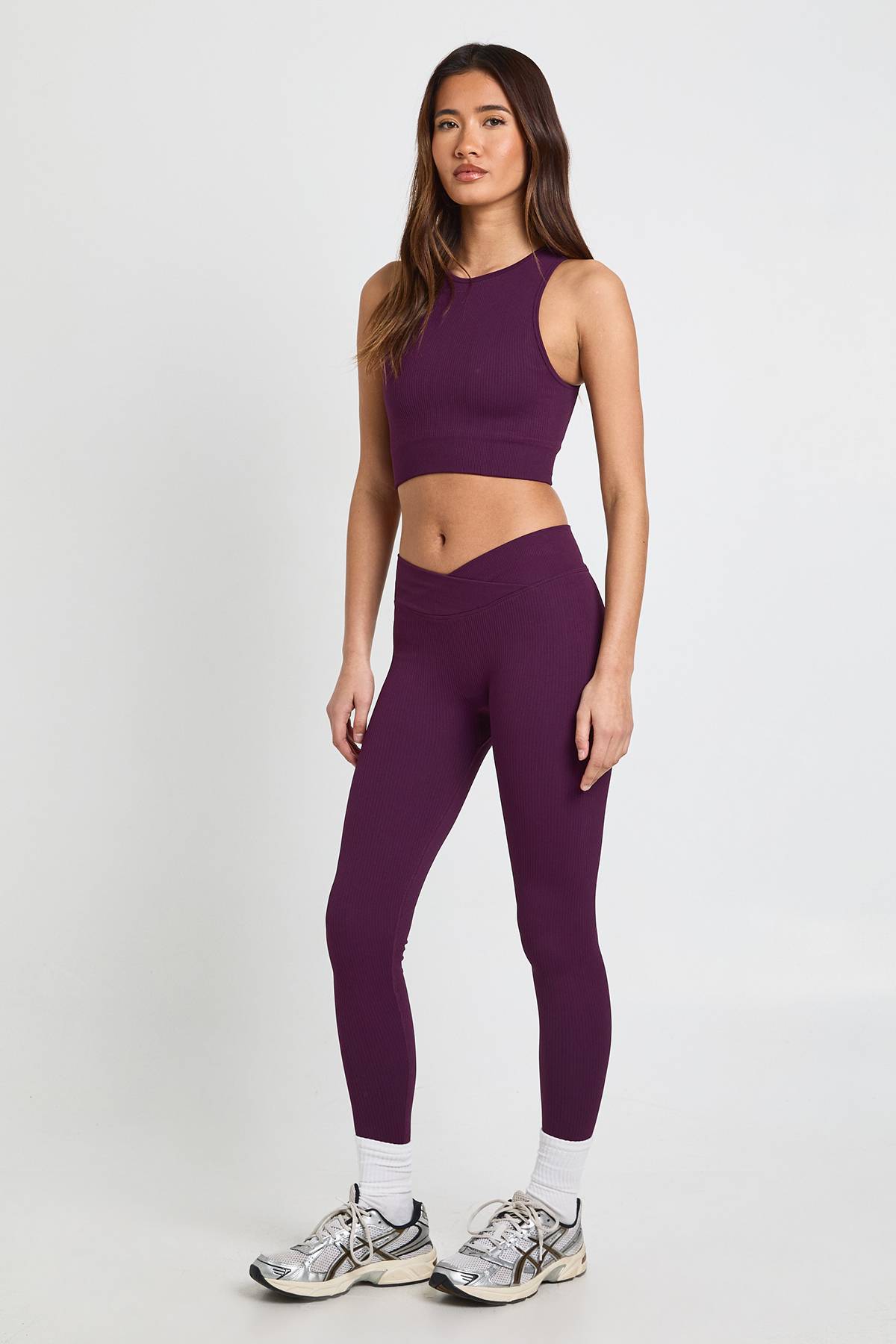 boohoo Haut Actif Sans Couture à Dos Nageur avec Bonnets Rembourrés Côtelés Galbants